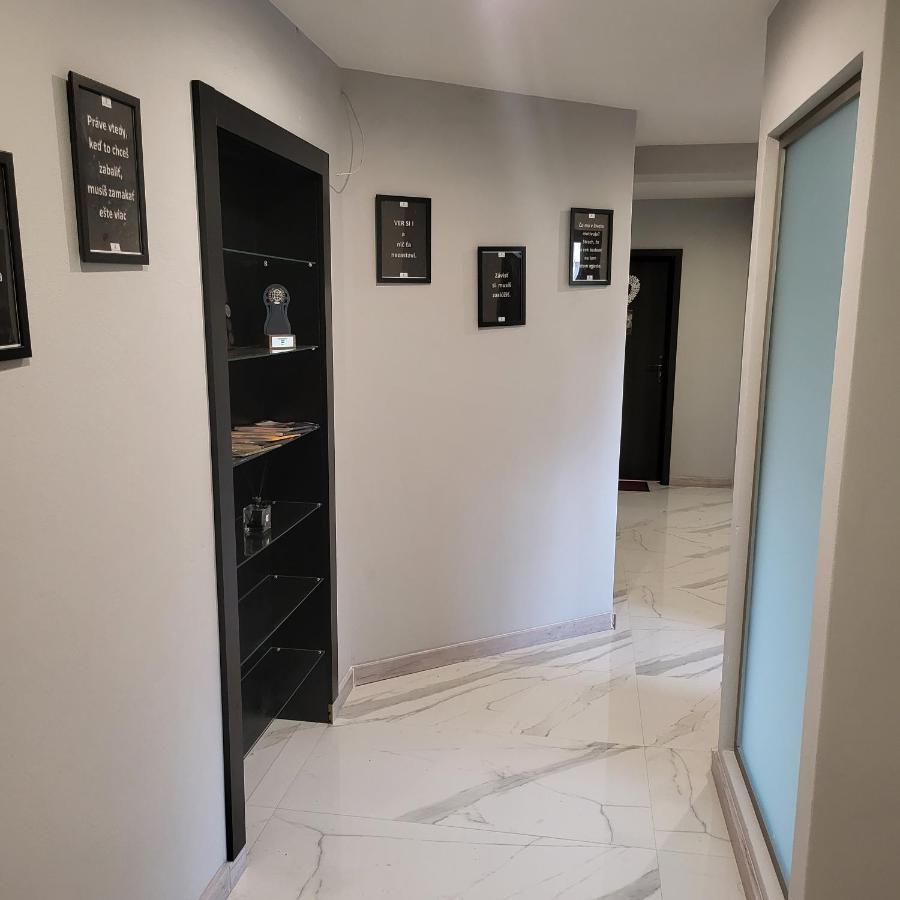 Oli Apartments セネツ エクステリア 写真